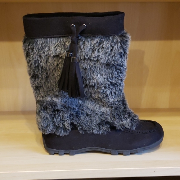 Soda Shoes - Soda faux fur moccasin boots